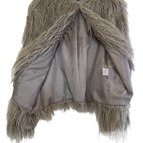 ‼️Love Moschino Fur Jacket ‼️ - Picture 6 of 7